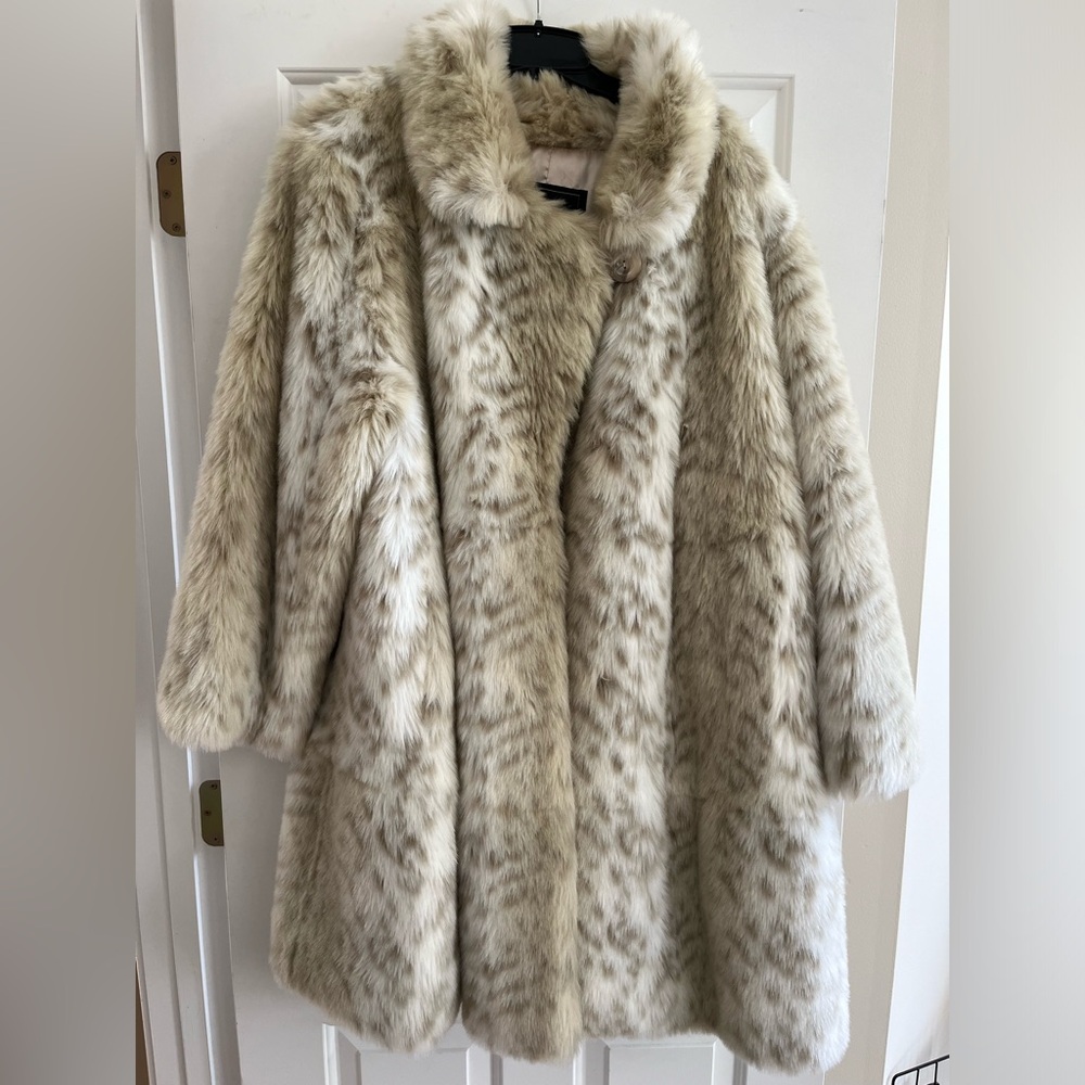 Ladies Faux Fur Coat